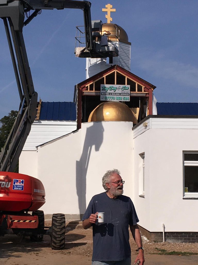 13. 21.9.21 Happy Priest 768x1024